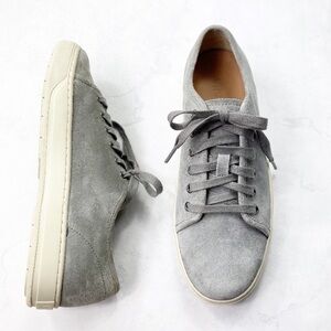 [Vince] Gray Classic Suede Sneakers